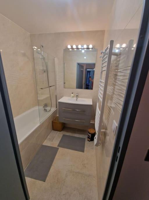 Magnifique Appartement Paris La Defense Colombes  Luaran gambar